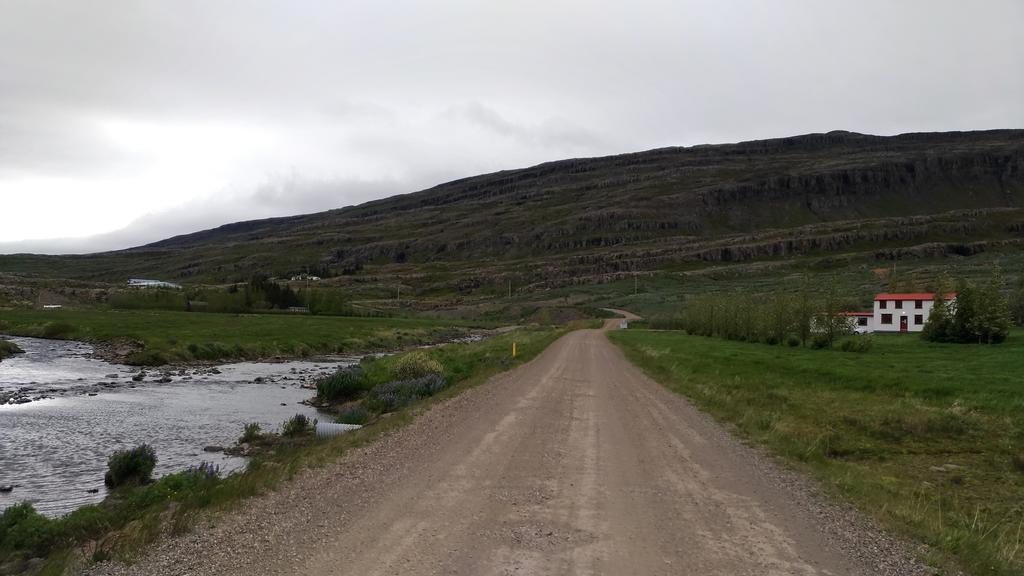 Fossardalur Guesthouse Djúpivogur Buitenkant foto