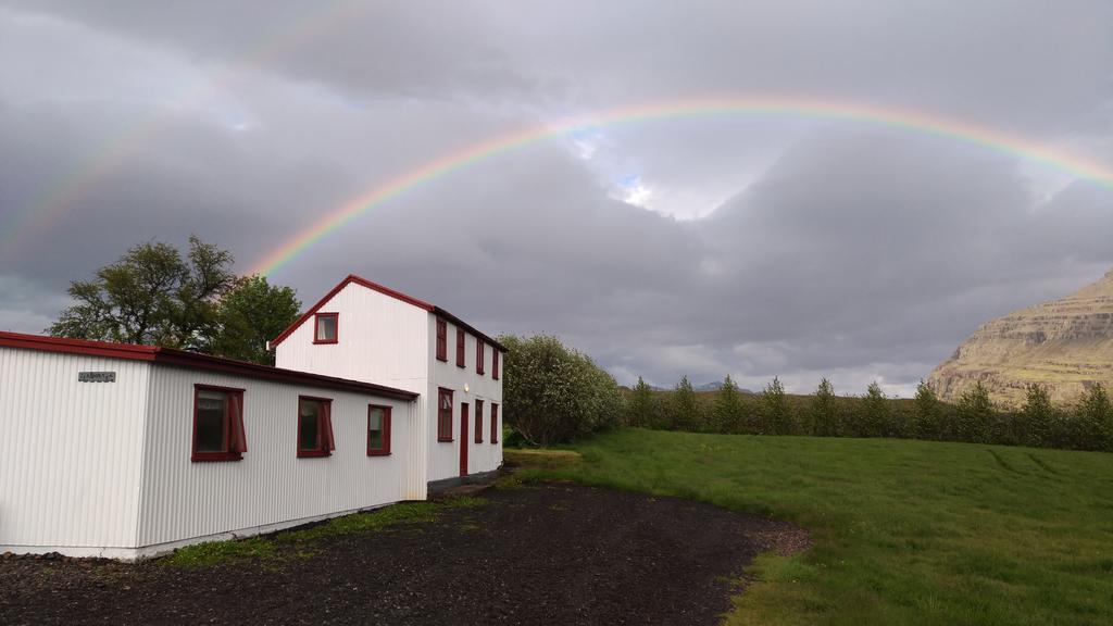 Fossardalur Guesthouse Djúpivogur Buitenkant foto