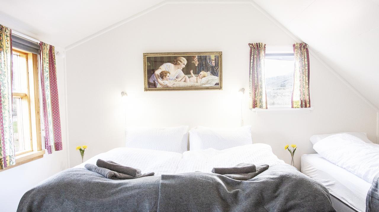 Fossardalur Guesthouse Djúpivogur Buitenkant foto