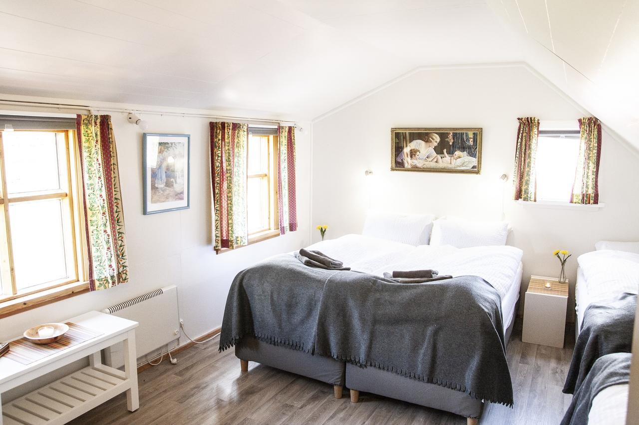 Fossardalur Guesthouse Djúpivogur Buitenkant foto