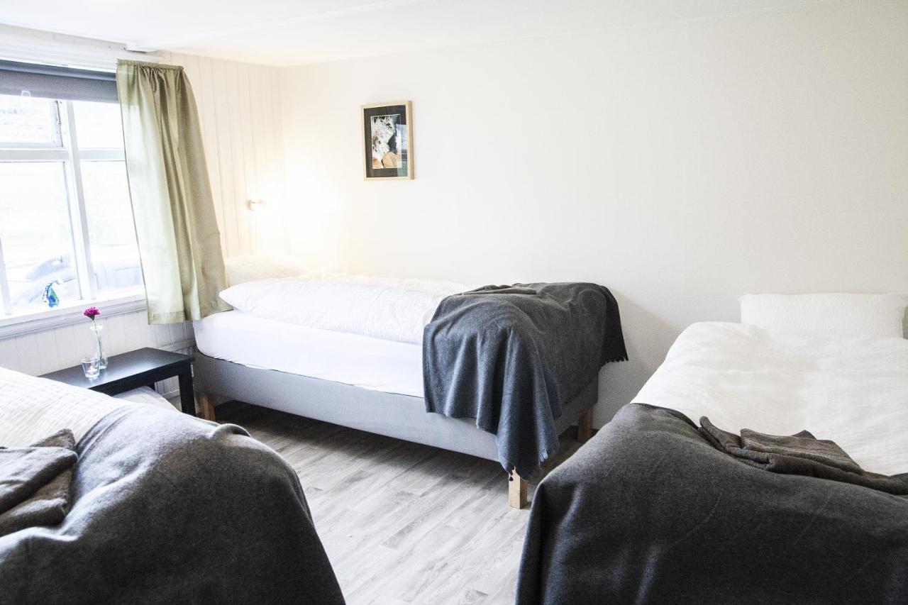 Fossardalur Guesthouse Djúpivogur Buitenkant foto